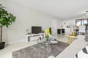 7129 Promenade Dr, Boca Raton, FL 33433 - Photo 9