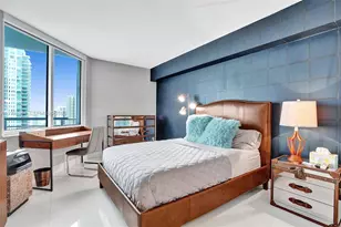 325 S Biscayne Blvd, Miami, FL 33131 - Photo 7