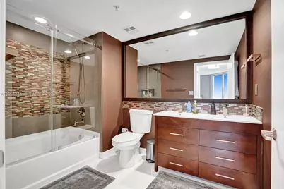 325 S Biscayne Blvd #2519, Miami, FL 33131 - Photo 19