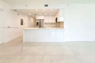 1300 Brickell Bay Dr #3100, Miami, FL 33131 - Photo 5