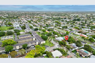 2905 SW 93rd Ct, Miami, FL 33165 - Photo 3