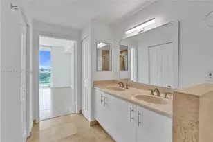 7900 Harbor Island Dr, North Bay Village, FL 33141 - Photo 21