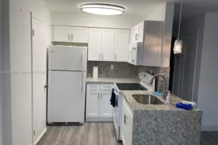 8701 SW 141st St, Palmetto Bay, FL 33176 - Photo 3