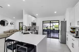 4787 NW 1st Dr, Deerfield Beach, FL 33442 - Photo 11