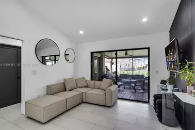 4787 NW 1st Dr, Deerfield Beach, FL 33442 - Photo 5