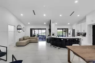 4787 NW 1st Dr, Deerfield Beach, FL 33442 - Photo 15