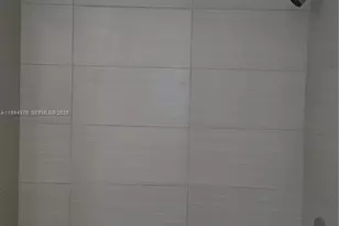 1201 NE 191st St, Miami, FL 33179 - Photo 17