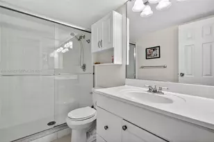 800 Parkview Dr, Hallandale Beach, FL 33009 - Photo 11