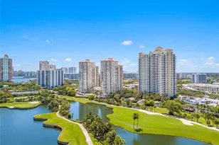 19501 W Country Club Dr, Aventura, FL 33180 - Photo 5