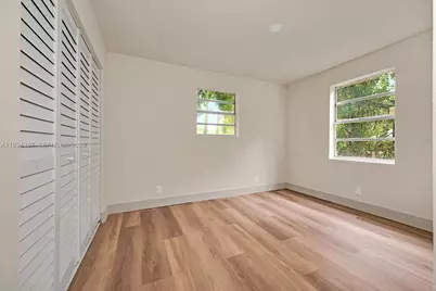 5632 SW 19th St, West Park, FL 33023 - Photo 13