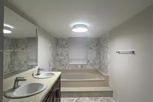 5845 Collins Ave, Miami Beach, FL 33140 - Photo 9