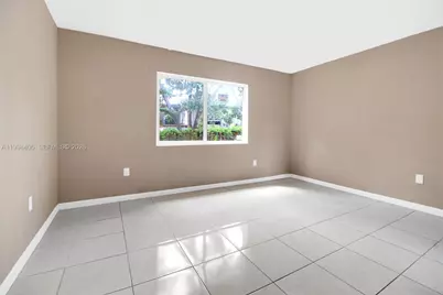 12901 NW Miami Ct, Miami, FL 33168 - Photo 27