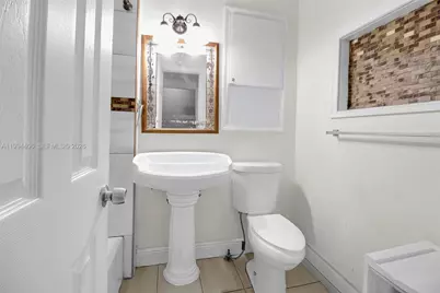 12901 NW Miami Ct, Miami, FL 33168 - Photo 41