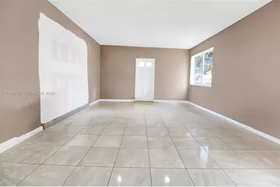 12901 NW Miami Ct, Miami, FL 33168 - Photo 25