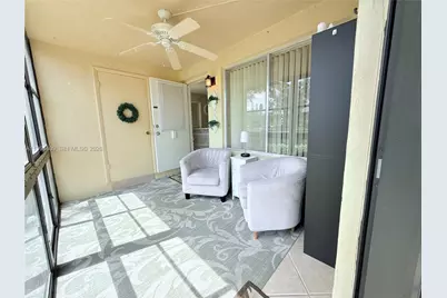 340 Pine Ridge Cir #C-1, Greenacres, FL 33463 - Photo 3