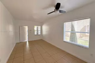 22569 SW 89th Pl, Cutler Bay, FL 33190 - Photo 5