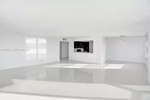 3800 S Ocean Dr, Hollywood, FL 33019 - Photo 13