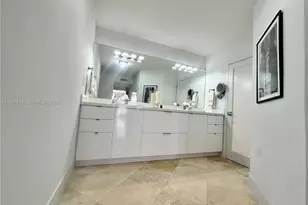 9225 Collins Ave, Surfside, FL 33154 - Photo 33