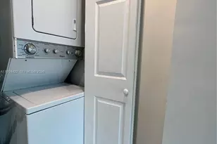 946 Bay Dr, Miami Beach, FL 33141 - Photo 13