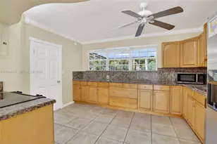 6842 NW 15th St, Plantation, FL 33313 - Photo 13
