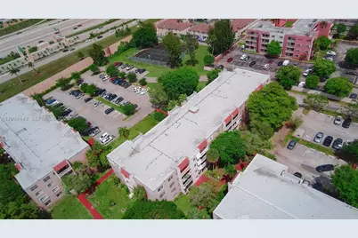 8411 NW 8th St #301, Miami, FL 33126 - Photo 13
