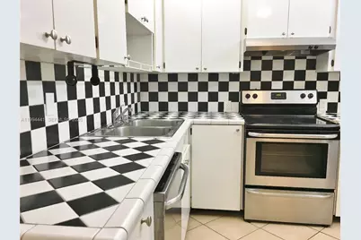 5831 SW 62nd St #WEST, Miami, FL 33143 - Photo 5