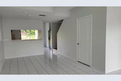 16731 Hemingway Dr, Weston, FL 33326 - Photo 3