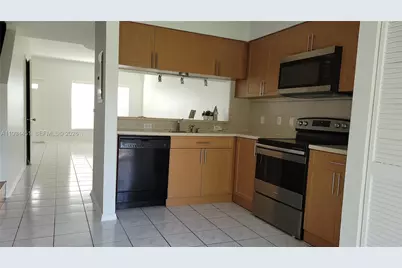 16731 Hemingway Dr, Weston, FL 33326 - Photo 7