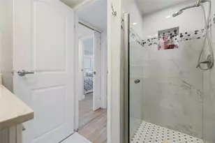 72 Monaco B, Delray Beach, FL 33446 - Photo 17