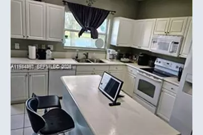 165 NE 32nd Ter, Homestead, FL 33033 - Photo 7