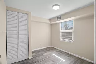 212 SW 11th St, Dania Beach, FL 33004 - Photo 13