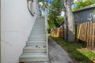 212 SW 11th St, Dania Beach, FL 33004 - Photo 21