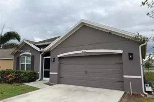 8649 Cobblestone Dr, Fort Pierce, FL 34945 - Photo 3