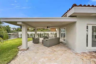 12478 N Bayshore Dr, North Miami, FL 33181 - Photo 61