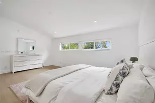 12478 N Bayshore Dr, North Miami, FL 33181 - Photo 39