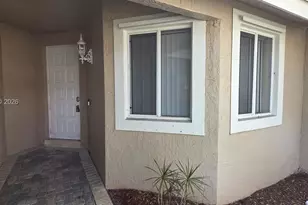 1078 SW 158th Way, Pembroke Pines, FL 33027 - Photo 3