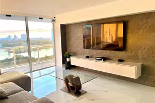 3701 N Country Club Dr, Aventura, FL 33180 - Photo 17