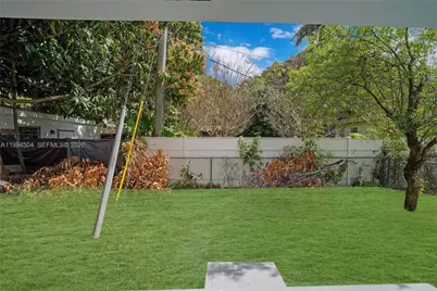 1239 SW 22nd Ave, Miami, FL 33135 - Photo 3