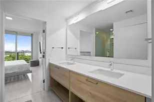 16385 NE Biscayne Blvd, North Miami Beach, FL 33160 - Photo 17