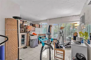 1321 SW 124th Ct, Miami, FL 33184 - Photo 11