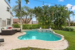 1607 SW 157th Ave, Pembroke Pines, FL 33027 - Photo 9