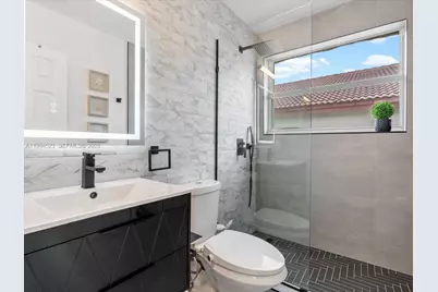 1607 SW 157th Ave, Pembroke Pines, FL 33027 - Photo 29