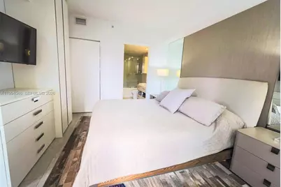 55 SW 9th St #1001, Miami, FL 33130 - Photo 17