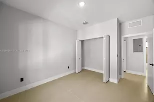 601 NW 3rd Ave, Hallandale Beach, FL 33009 - Photo 9