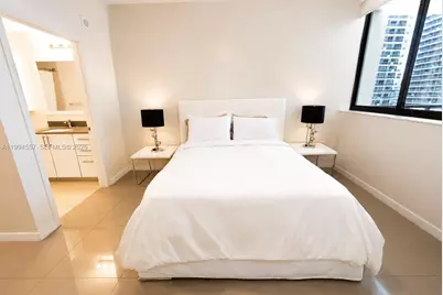 999 SW 1st Ave #2201, Miami, FL 33130 - Photo 11