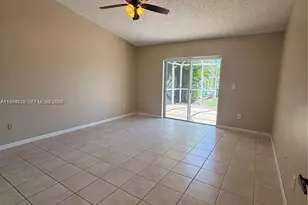 665 SE 25th Ln, Homestead, FL 33033 - Photo 5