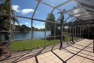 665 SE 25th Ln, Homestead, FL 33033 - Photo 13