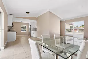 5730 NW 199th St, Hialeah, FL 33015 - Photo 7