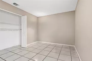 5730 NW 199th St, Hialeah, FL 33015 - Photo 21