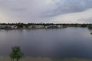 10730 NW 66th St, Doral, FL 33178 - Photo 11